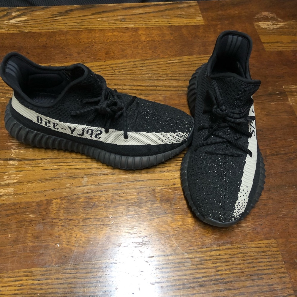 Adidas Yeezy Boost 350 V2 Oreo Size 7